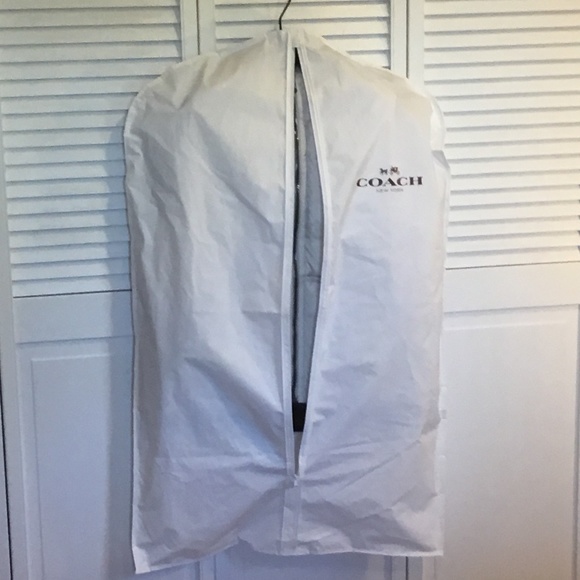 Coach Women’s Hooded Puffer Vest, size M, oyster color - Picture 4 of 11